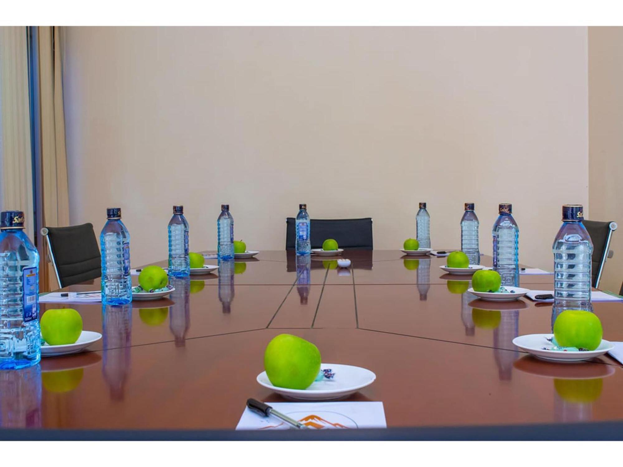 Wigot Gardens Hotel Kisumu Bagian luar foto