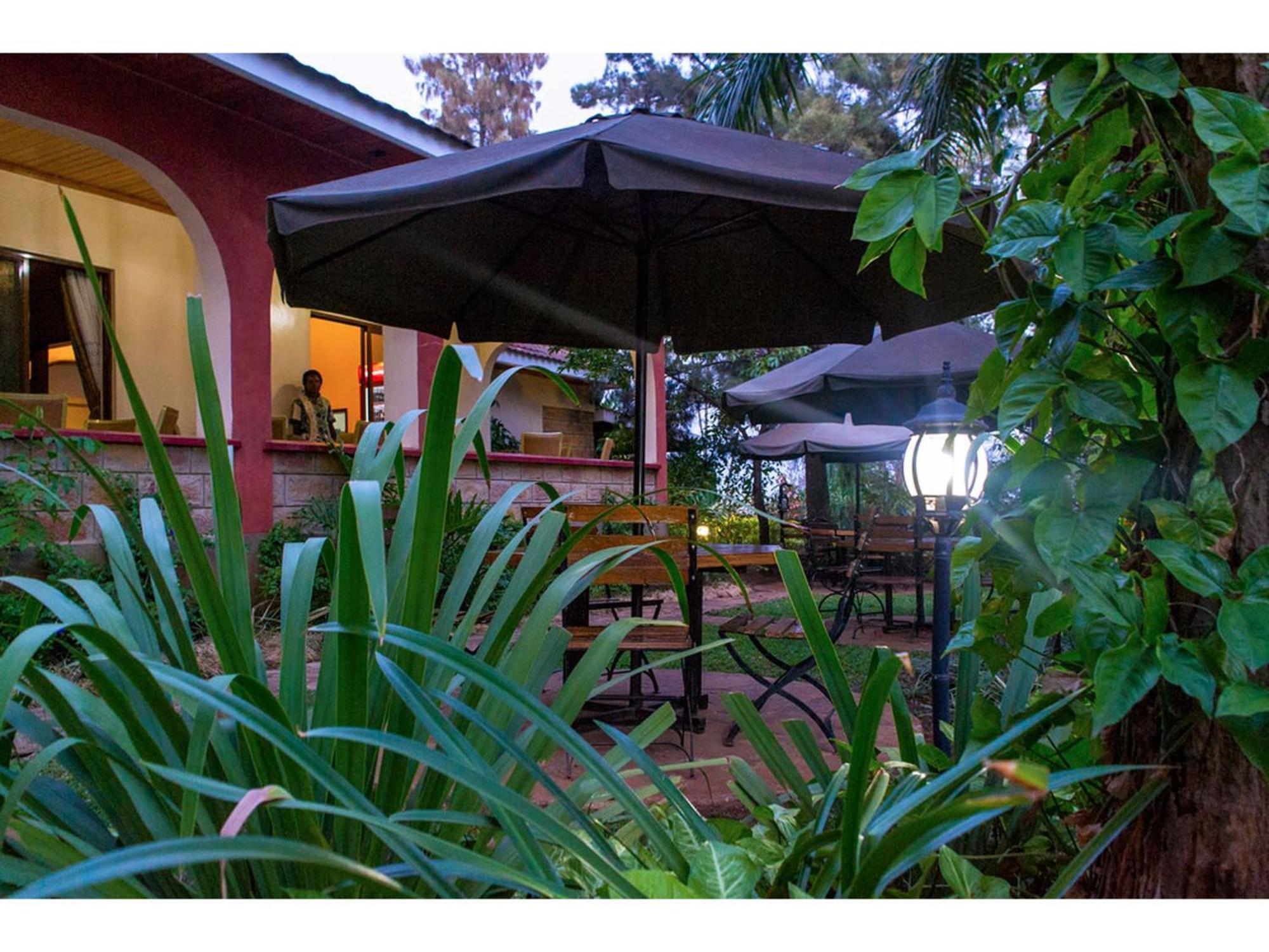Wigot Gardens Hotel Kisumu Bagian luar foto